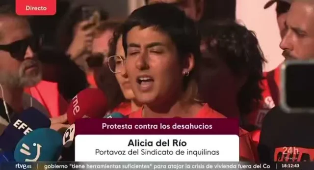 No le quitamos una sola coma.
